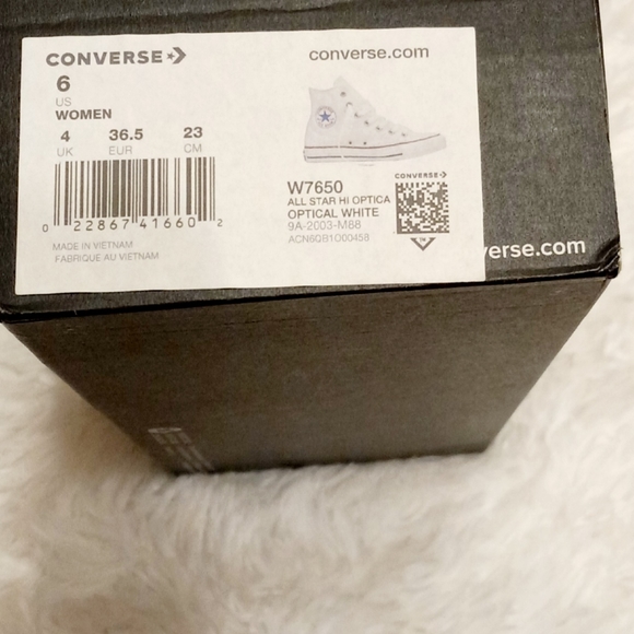 Converse - Picture 3 of 3